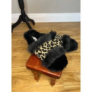 black faux fur Gianni Bini slippers with a gold and black cheetah woman’s 7